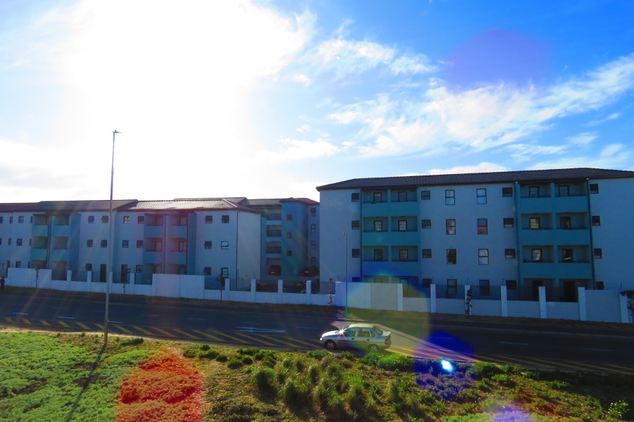 To Let 2 Bedroom Property for Rent in Parklands Western Cape